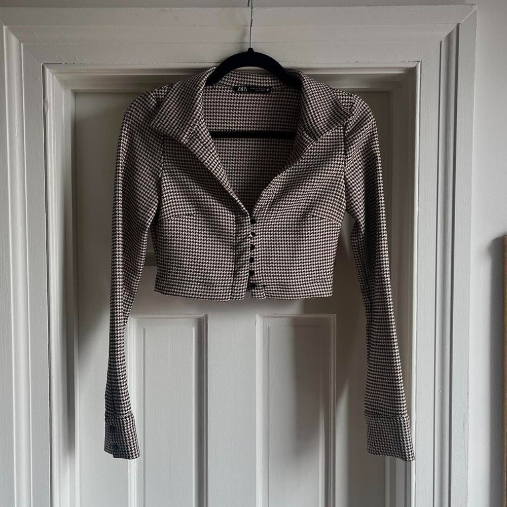 Zara Collared Button Up Long Sleeve Checkered Top